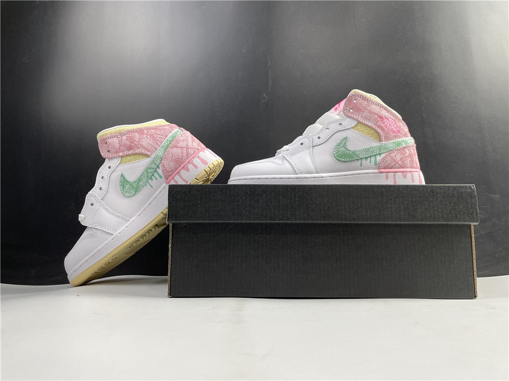 AJ1 Mid DD1666-100